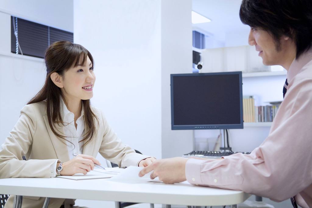 成都小程序開發：企業做微信小程序是自建團隊還是外包開發？